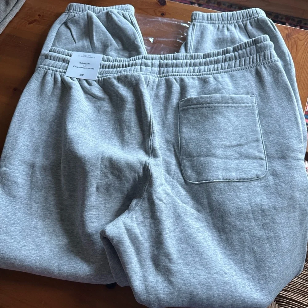 H&M men’s new with tags grey sweat pants, size Large - Picture 6 of 6